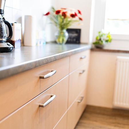 Modernes 2-Zimmer-Apartment Mit Balkon Und Netflix Jena Bagian luar foto