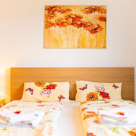 Modernes 2-Zimmer-Apartment Mit Balkon Und Netflix Jena Bagian luar foto