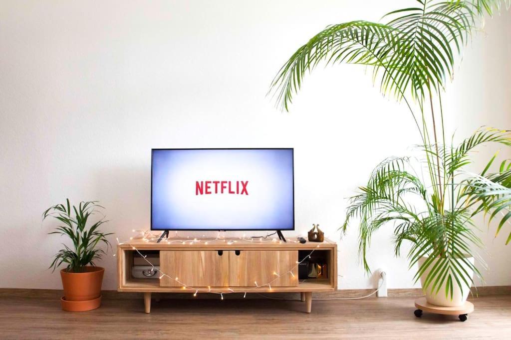 Modernes 2-Zimmer-Apartment Mit Balkon Und Netflix Jena Bagian luar foto